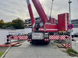 22100014 2070 2000 2000