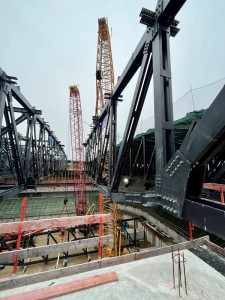 23040010 2115 2000 2000