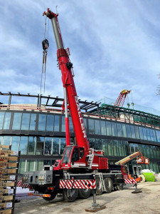 23040018 2123 2000 2000